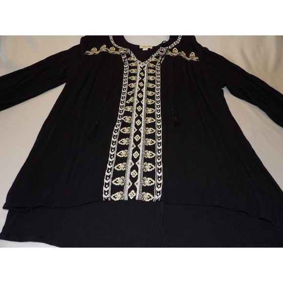One World Live & Let Live 2X Black Top Boho Crepe Sheer Gauzy Embroidered V Nec - Picture 2 of 9